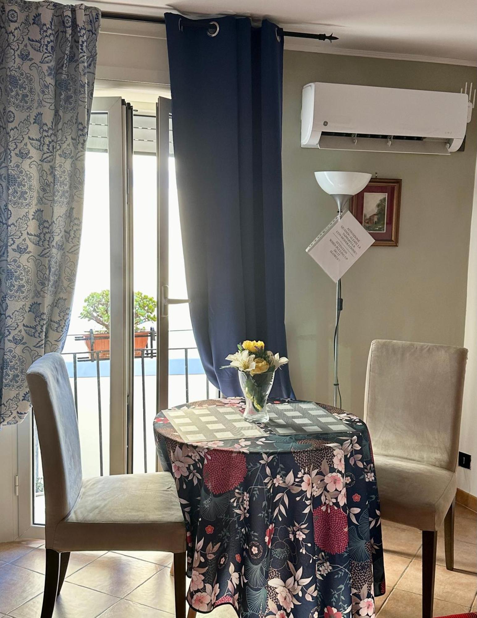 Maison Romantique Napoli Bagian luar foto